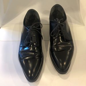Sacha Essentials Black Leather Oxfords, Women's Size 40, purchased in Amsterdam